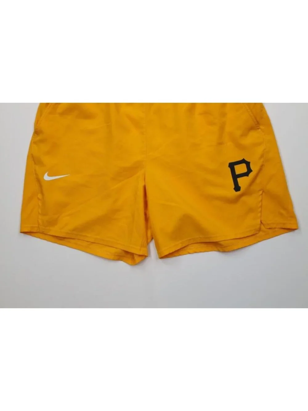 Nike Baseball Mens Size XL Pittsburgh Pirates Baseball Above Knee Shorts Yellow